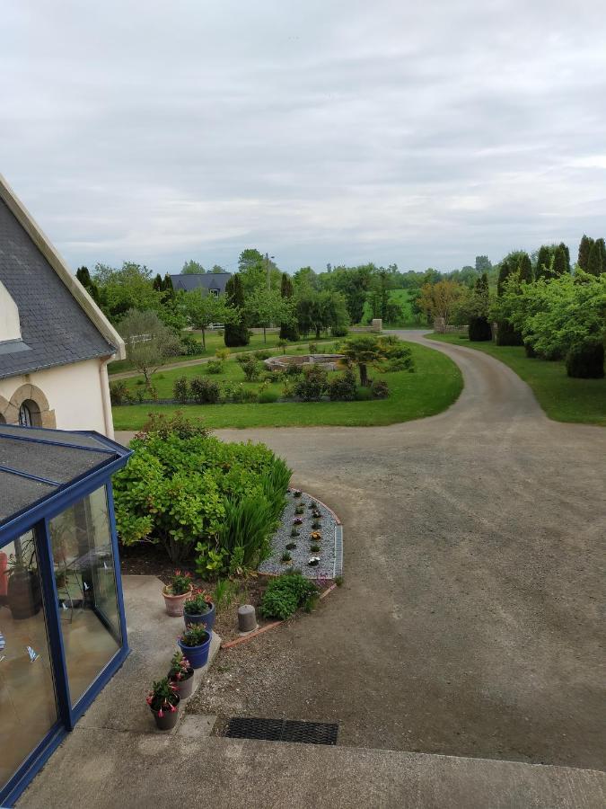 Petit Chatelet Bis Hirel Екстериор снимка