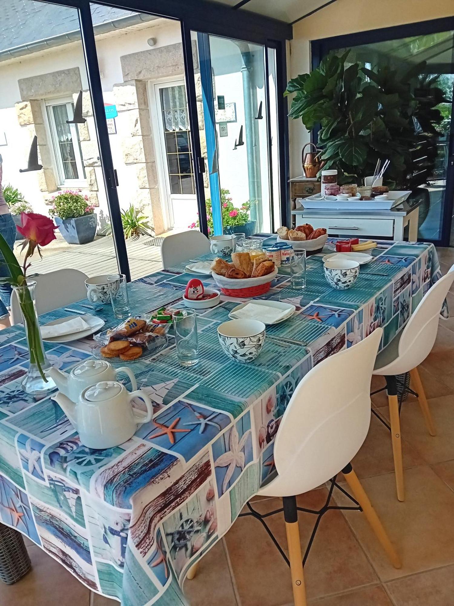 Petit Chatelet Bis Hirel Екстериор снимка